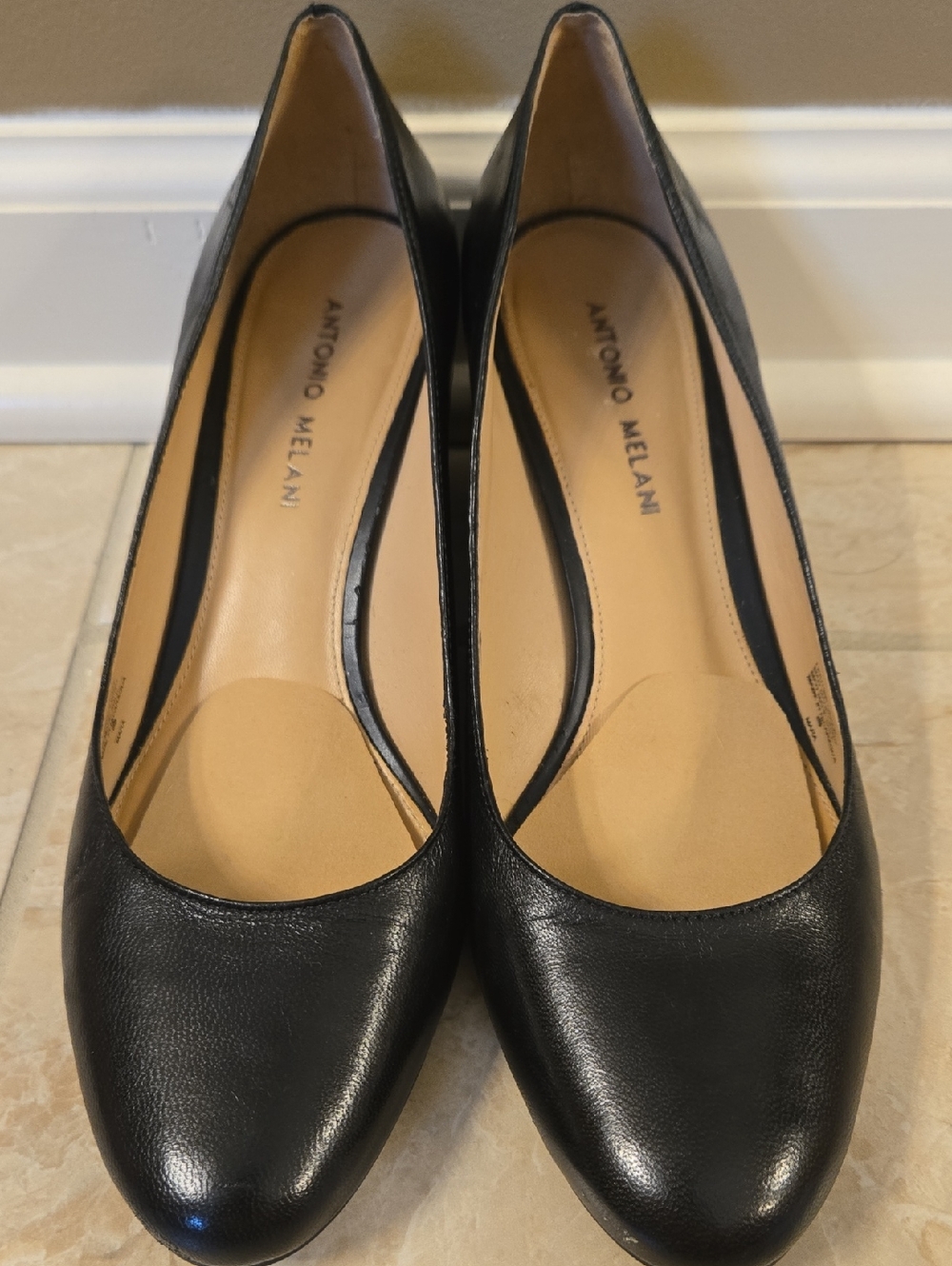 ANTONIO MELANI Black Leather Wedge Pumps EUC 9M